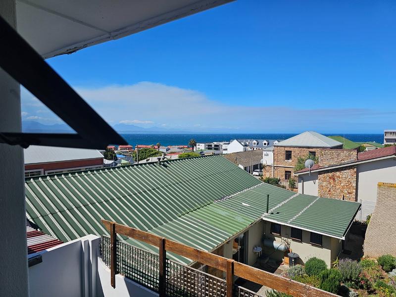 3 Bedroom Property for Sale in Mossel Bay Central Western Cape